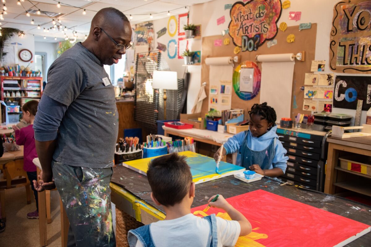 Tim McFarlane visits lower school students